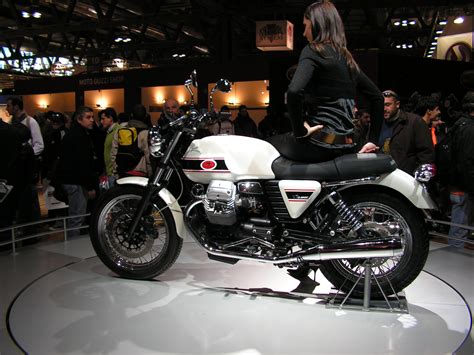 moto guzzi v7 wiki